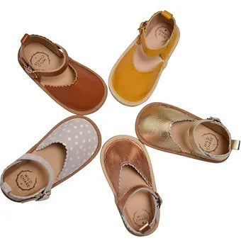 Brown Sweetheart leather sandals flatlay view